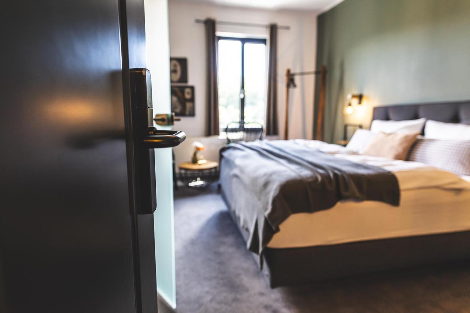 Hotel LANDHAUSZEIT Bad Muenstereifel Buitenkant foto